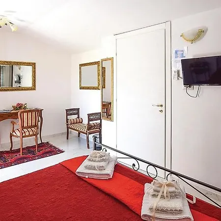 Tortora Marina Holiday Sleeps 16 With Pool And Air Con *